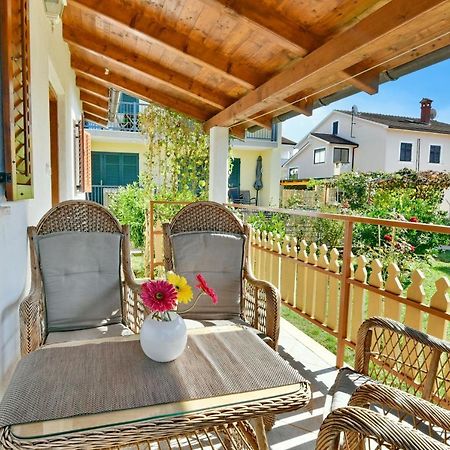 Adriatico Bungalow Porec Exterior photo