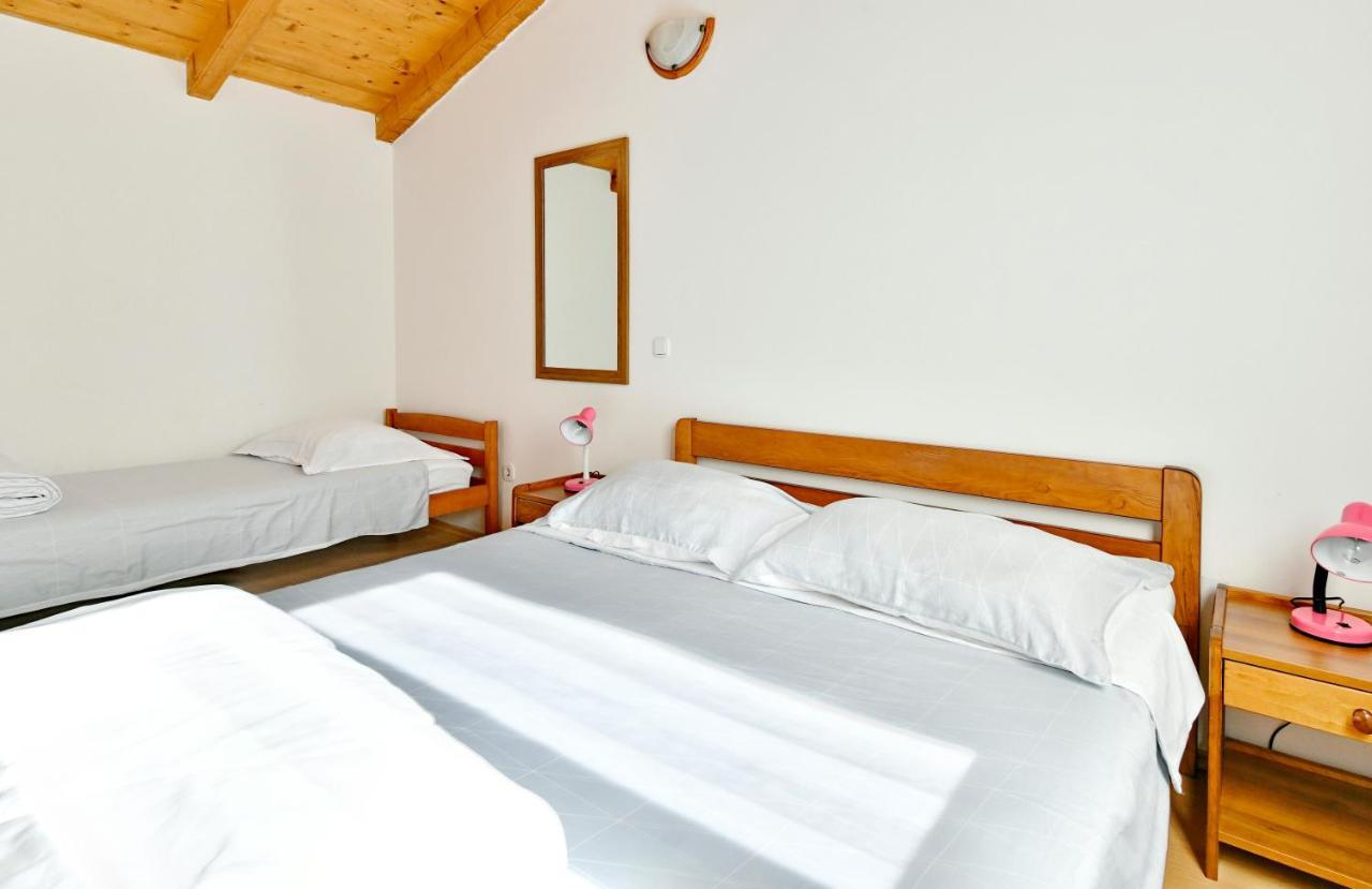 Adriatico Bungalow Porec Exterior photo