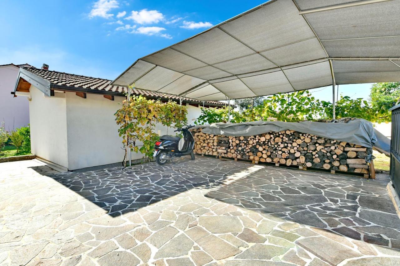 Adriatico Bungalow Porec Exterior photo